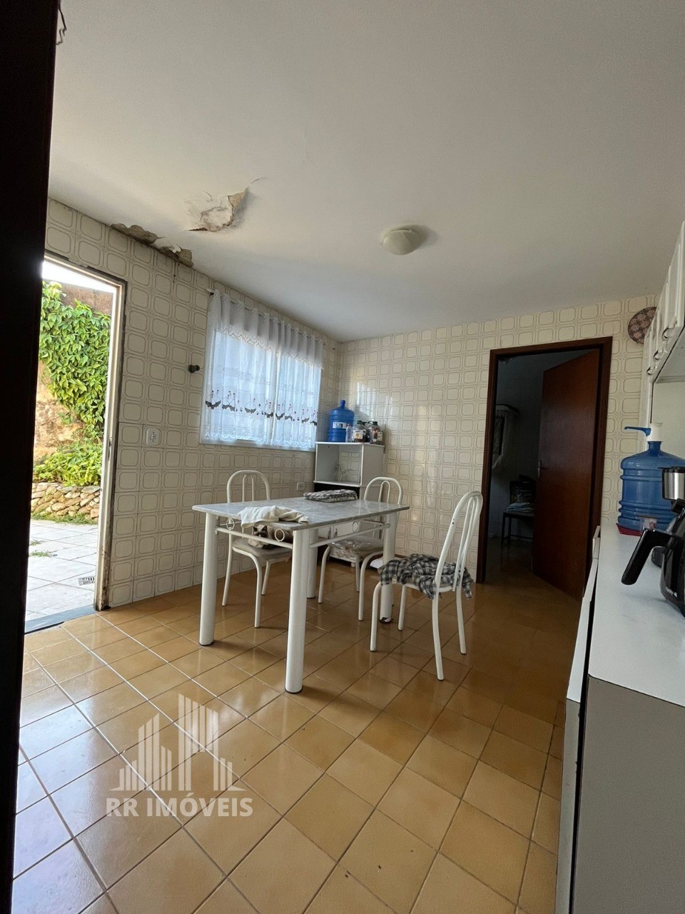 Casa à venda com 3 quartos, 250m² - Foto 6