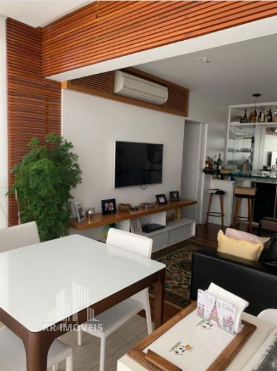 Apartamento à venda com 2 quartos, 76m² - Foto 18