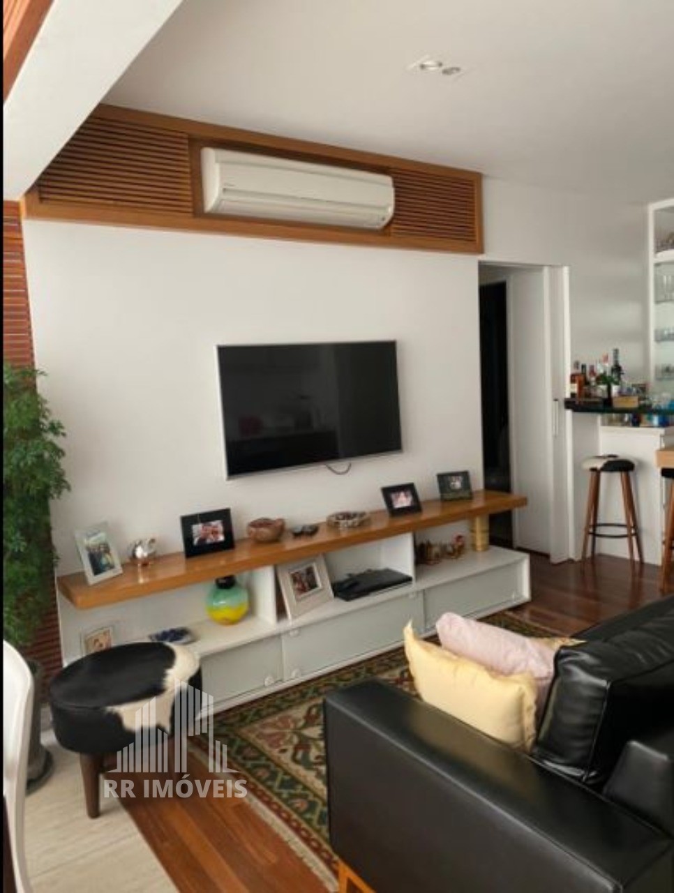 Apartamento à venda com 2 quartos, 76m² - Foto 3