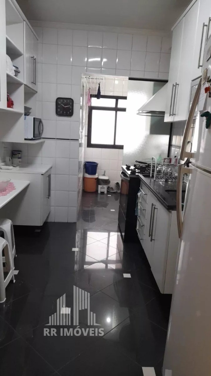 Apartamento à venda com 3 quartos, 86m² - Foto 2