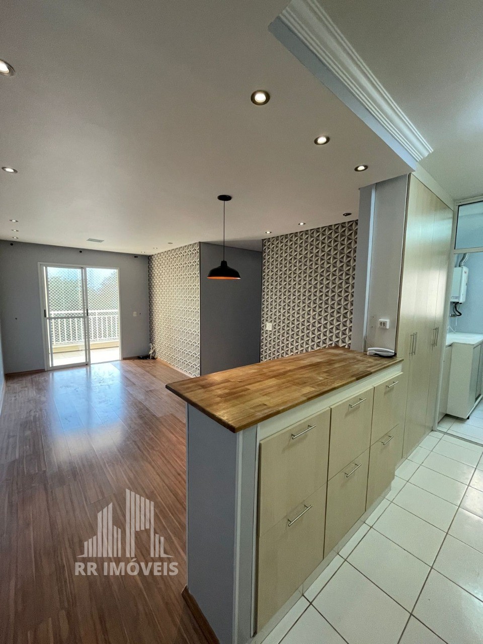 Apartamento à venda com 2 quartos, 80m² - Foto 1