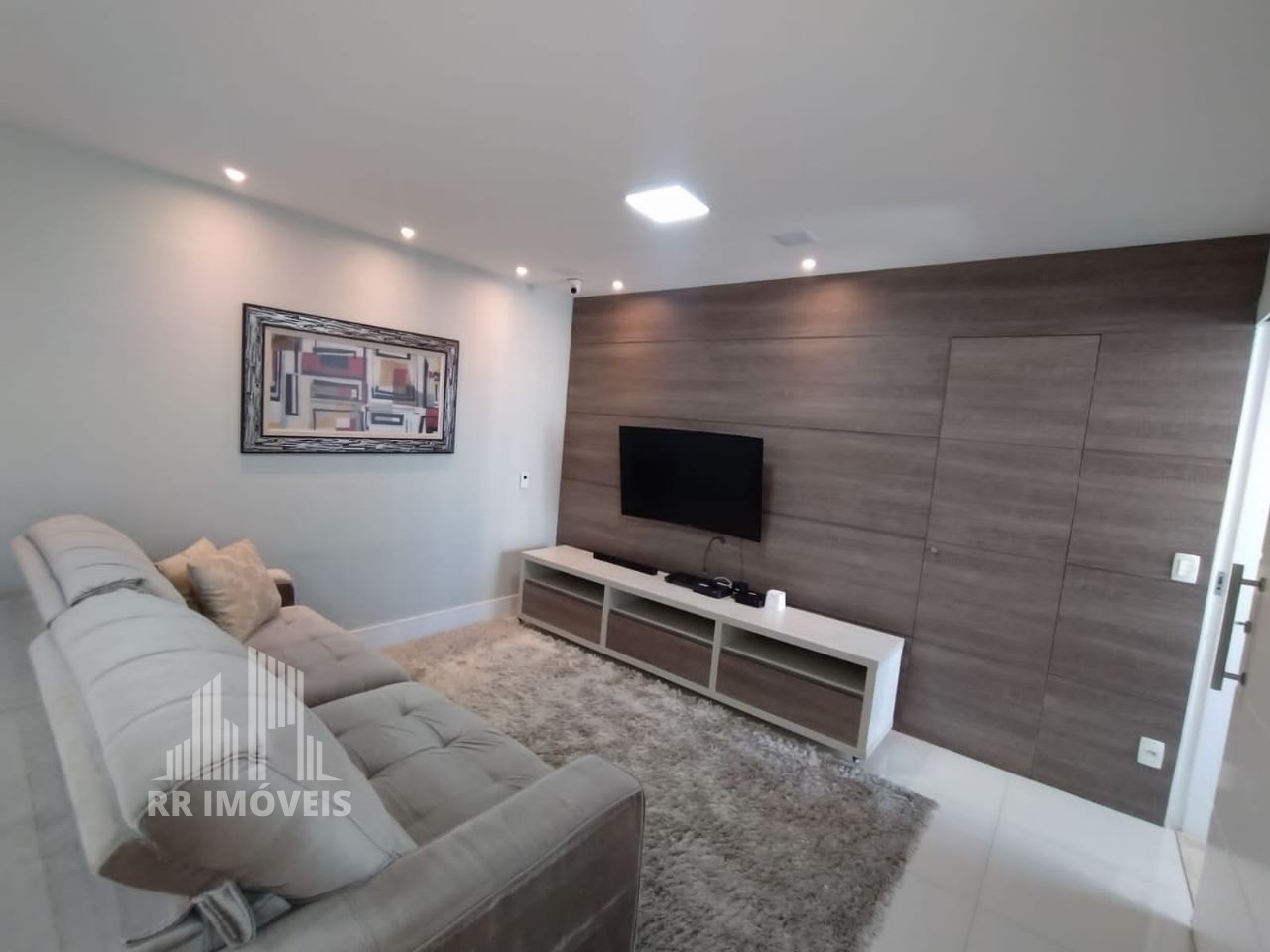 Apartamento à venda com 3 quartos, 155m² - Foto 1