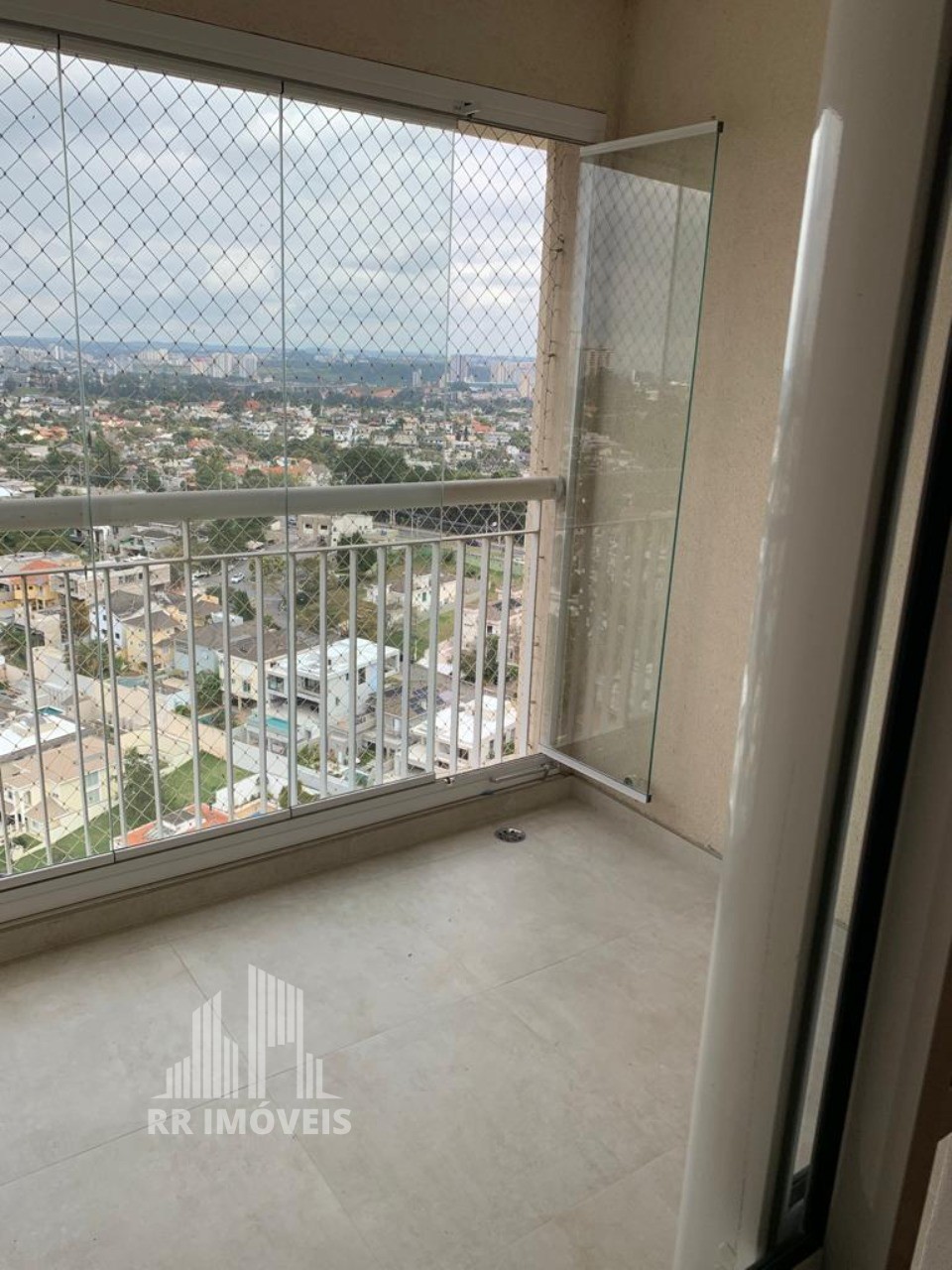 Apartamento à venda com 3 quartos, 150m² - Foto 4