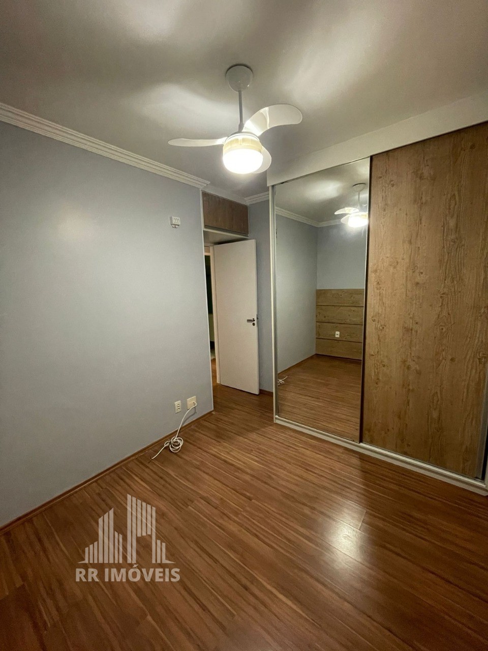Apartamento à venda com 2 quartos, 80m² - Foto 6