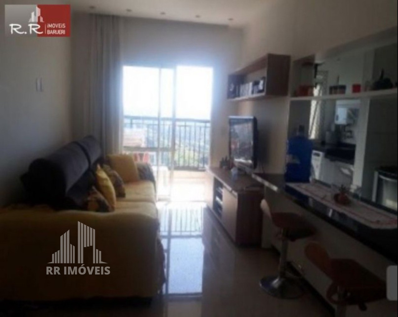 Apartamento à venda com 2 quartos, 68m² - Foto 1