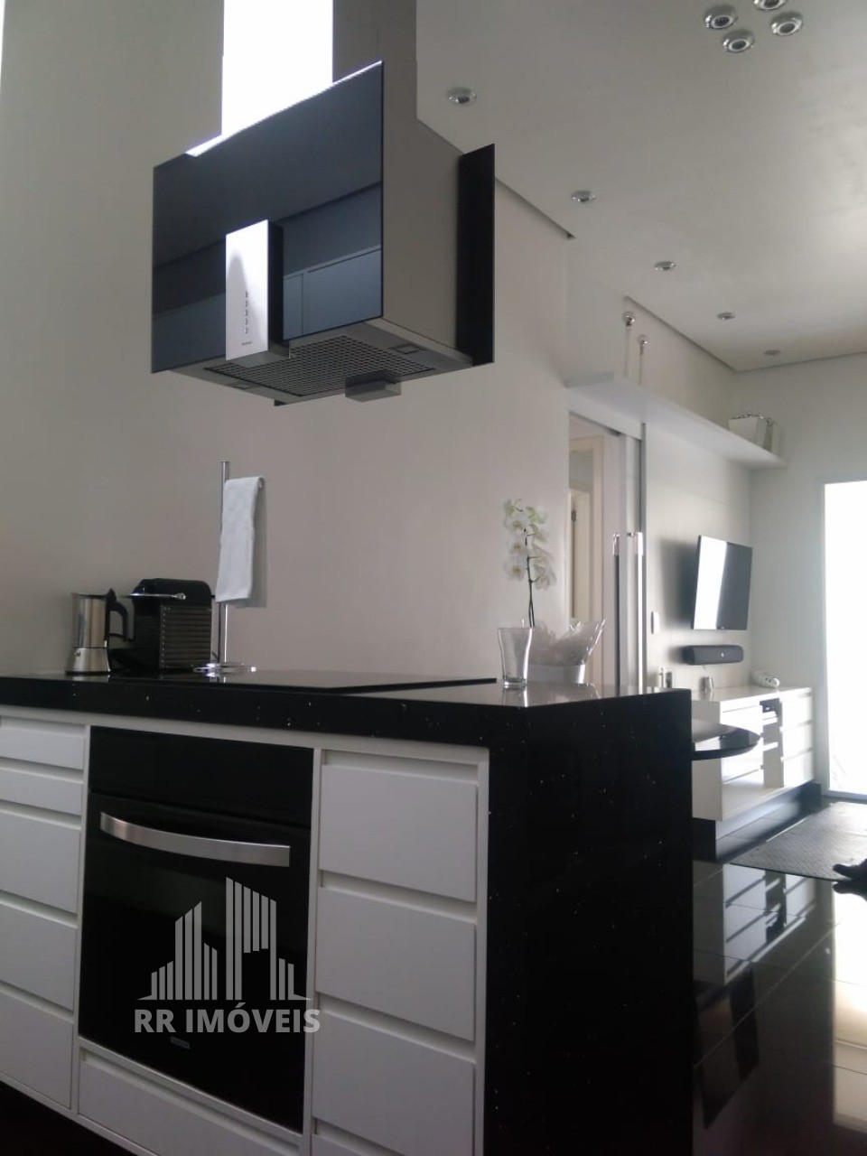 Apartamento à venda com 2 quartos, 72m² - Foto 3