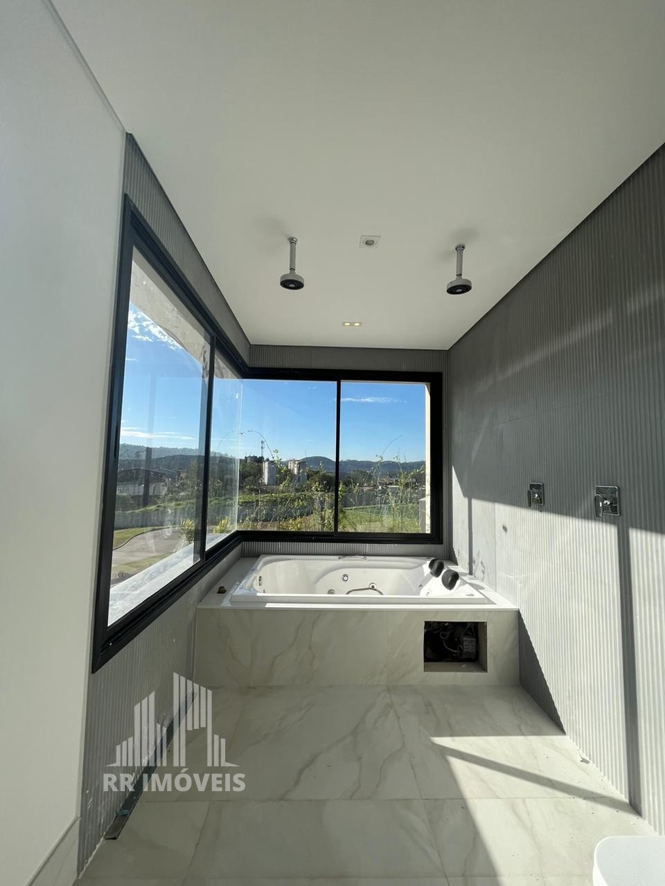 Casa à venda com 4 quartos, 400m² - Foto 16