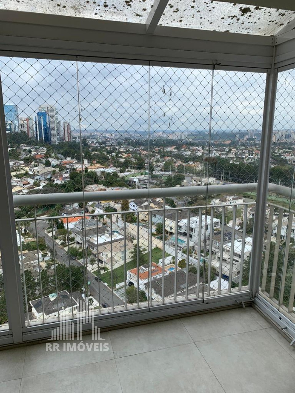 Apartamento à venda com 3 quartos, 150m² - Foto 3