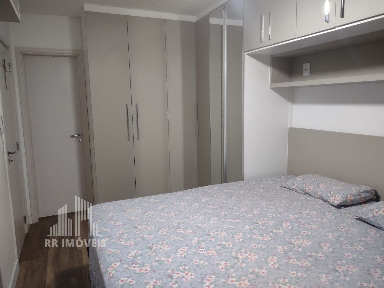 Apartamento à venda com 2 quartos, 68m² - Foto 13