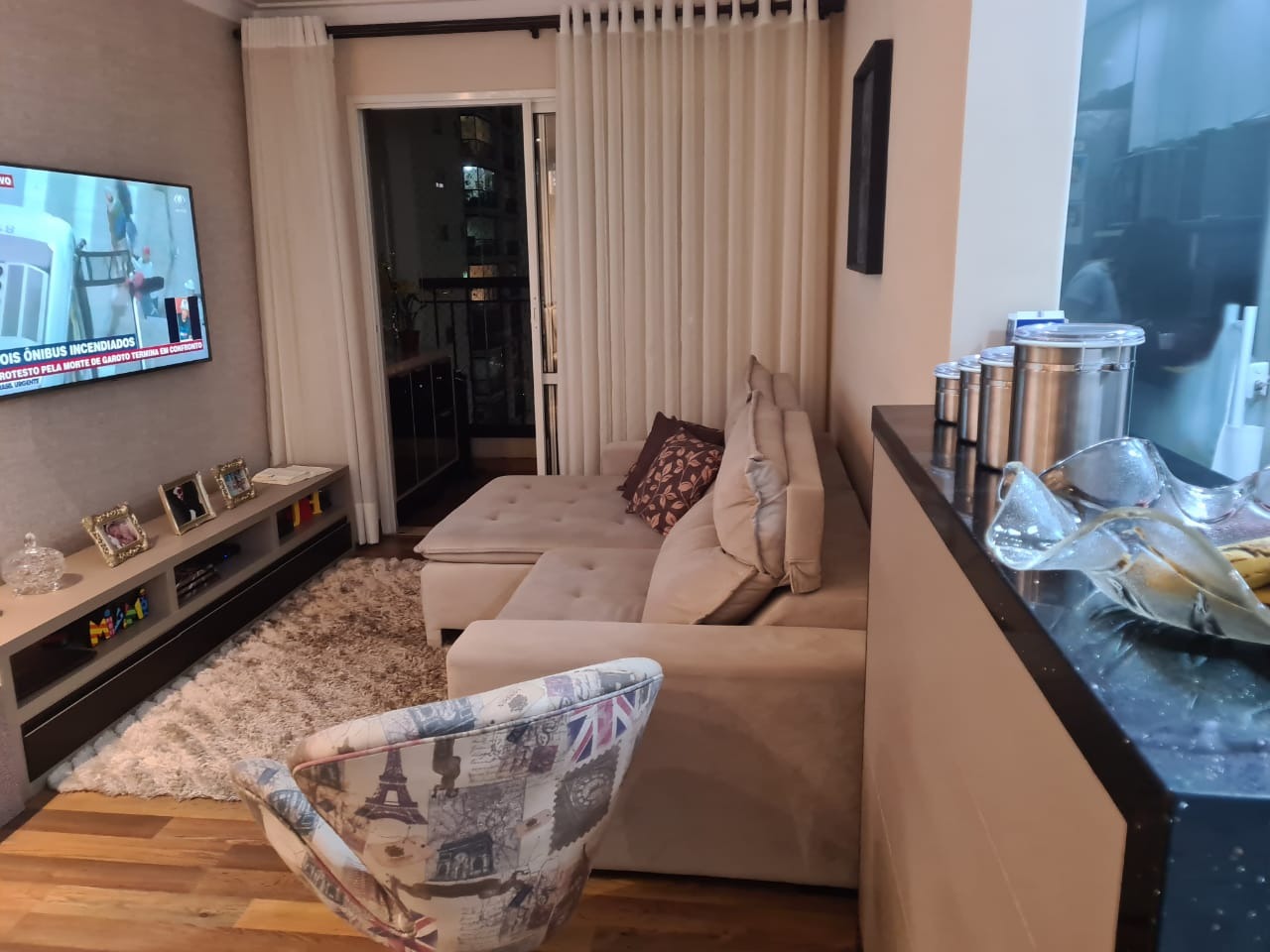 Apartamento à venda com 2 quartos, 68m² - Foto 1