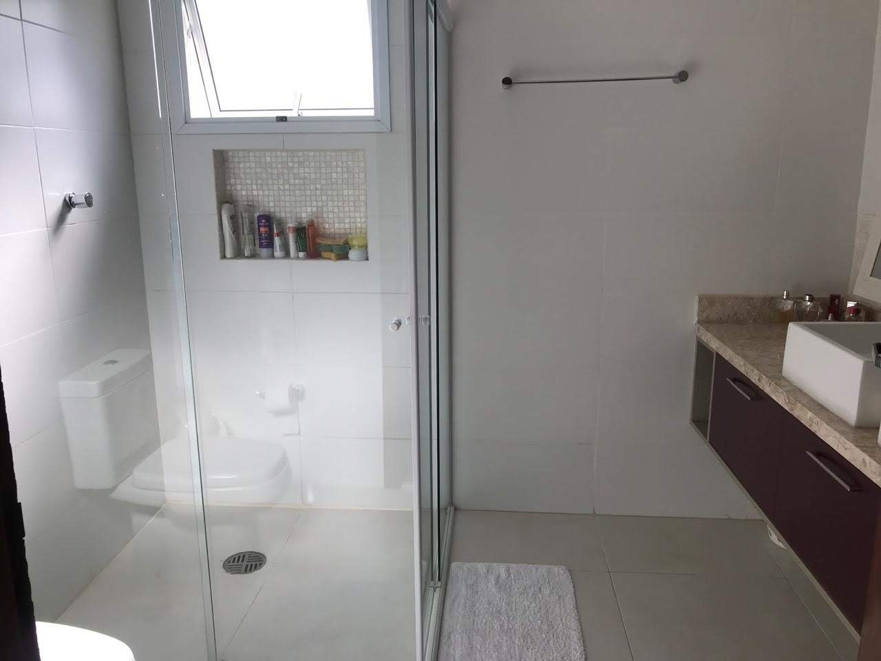 Casa à venda com 4 quartos, 240m² - Foto 10