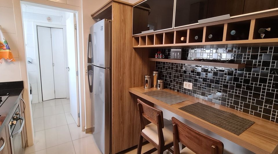 Apartamento à venda com 3 quartos, 90m² - Foto 2