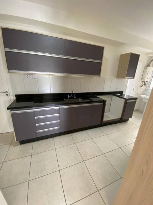 Apartamento à venda com 2 quartos, 107m² - Foto 3