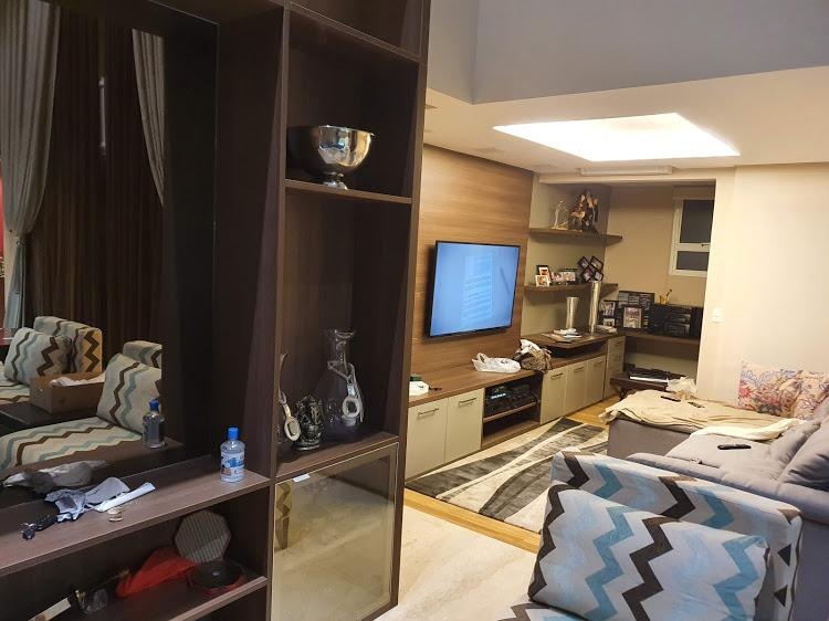 Apartamento à venda com 3 quartos, 172m² - Foto 3