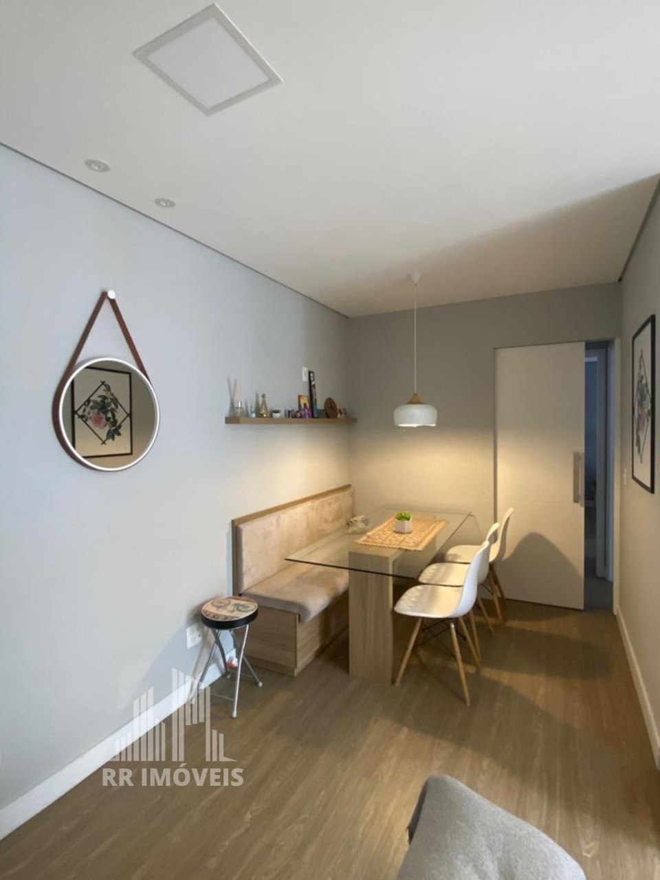 Apartamento à venda com 2 quartos, 63m² - Foto 3