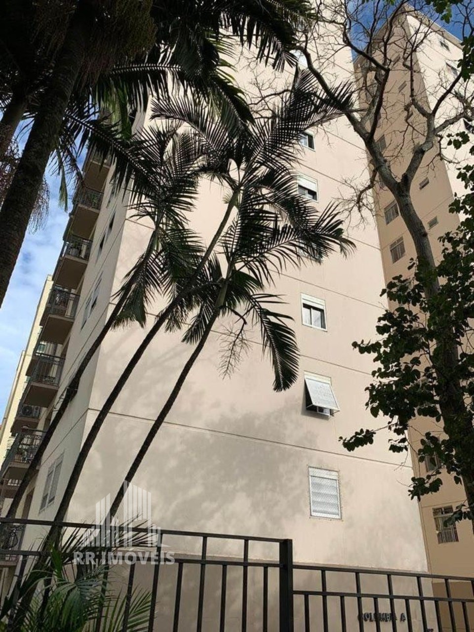 Apartamento à venda com 3 quartos, 90m² - Foto 17