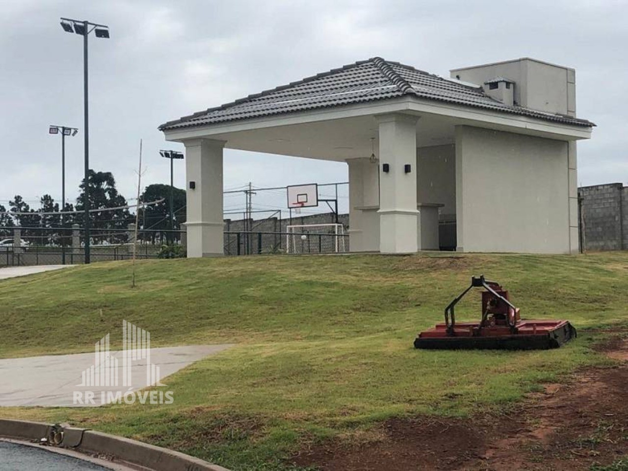 Terreno à venda com 3 quartos, 185m² - Foto 13