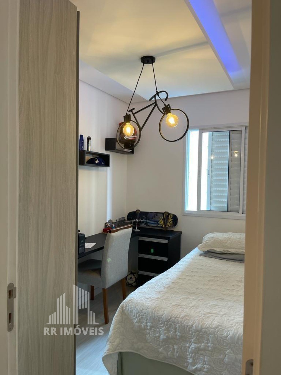 Apartamento à venda com 3 quartos, 85m² - Foto 17