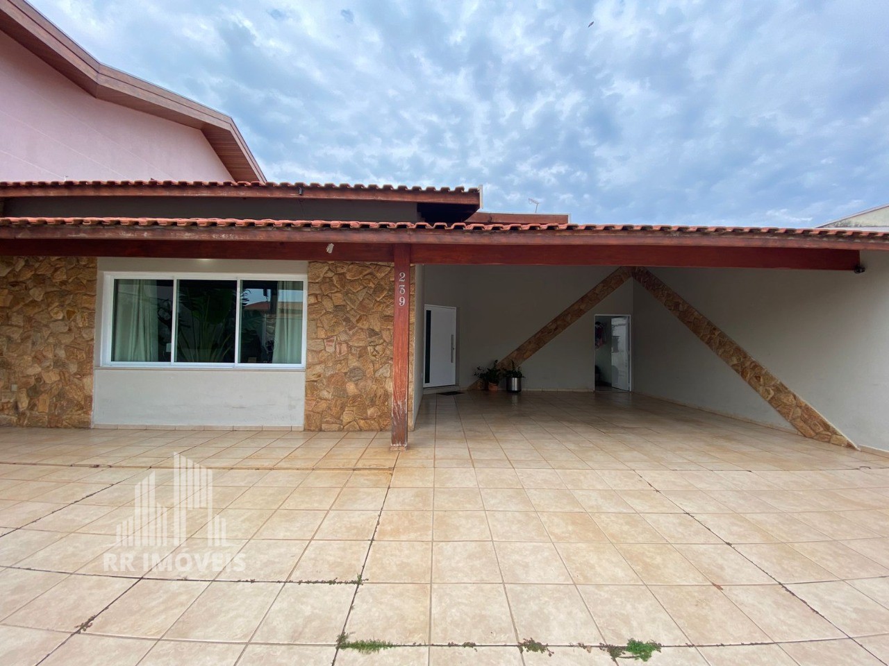 Casa à venda com 3 quartos, 380m² - Foto 24