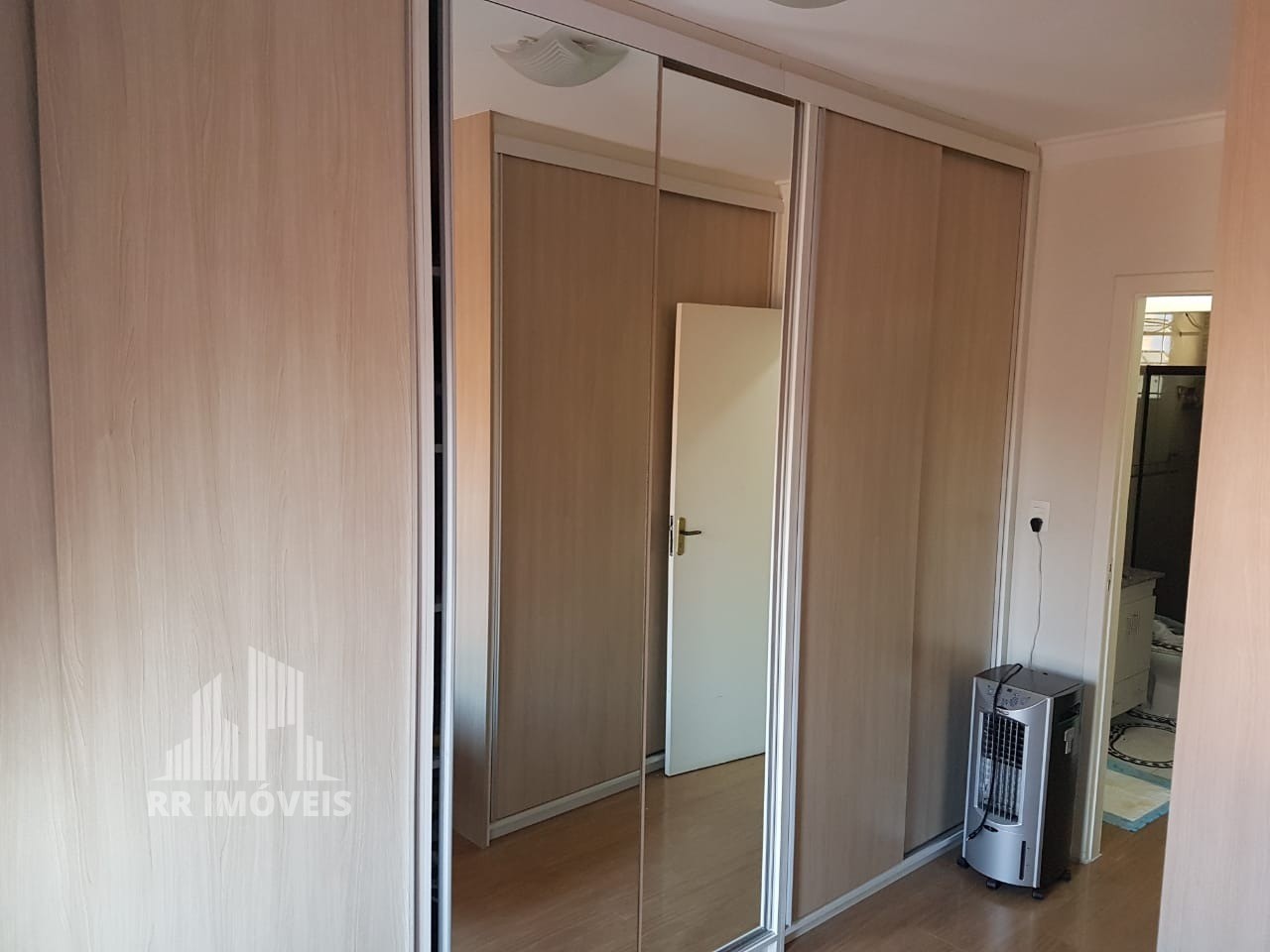 Casa à venda com 2 quartos, 74m² - Foto 17