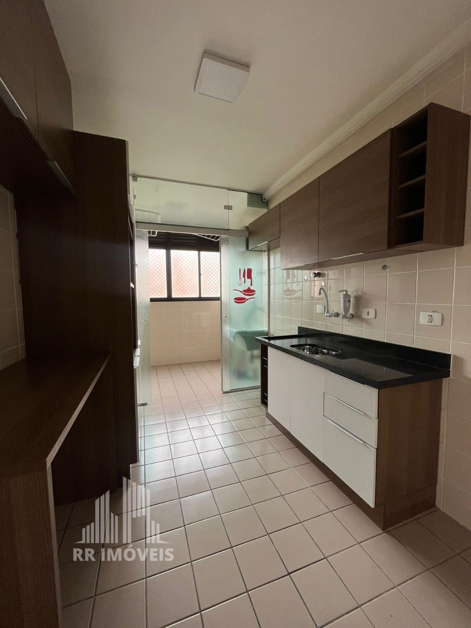 Apartamento à venda com 3 quartos, 77m² - Foto 4