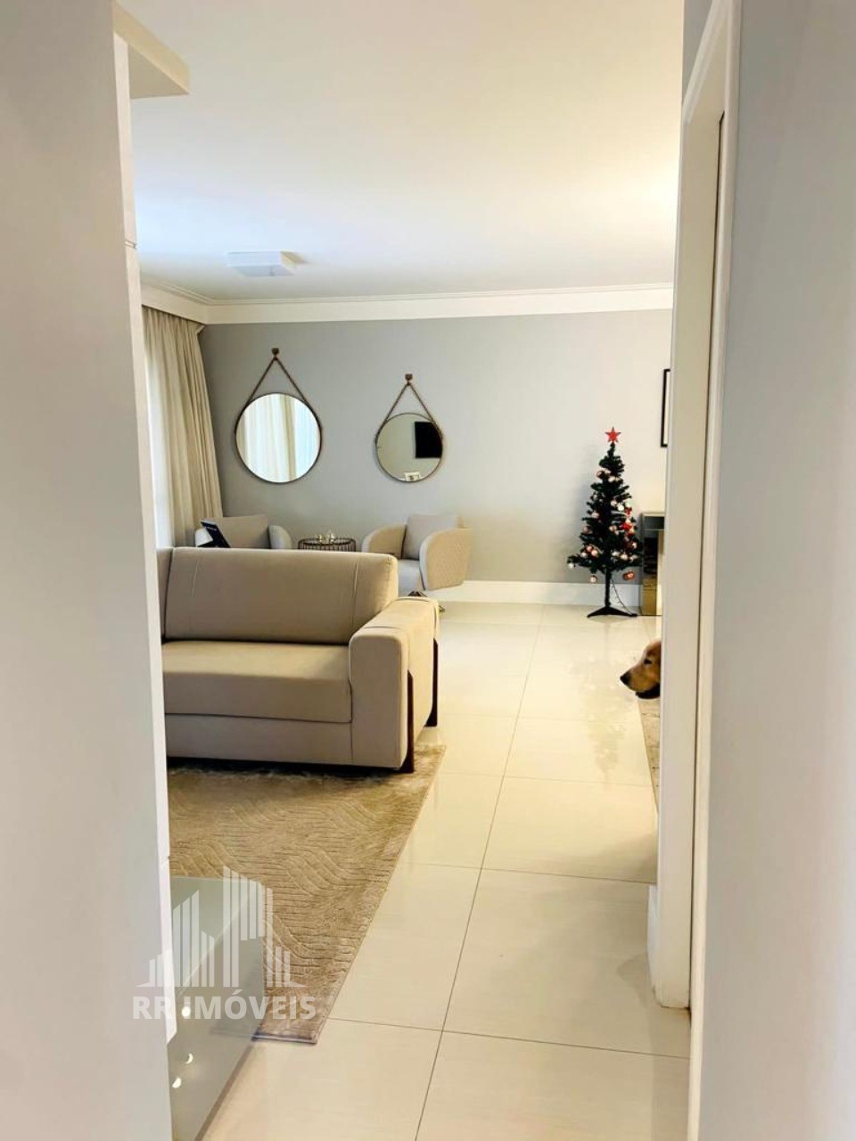 Apartamento à venda com 3 quartos, 110m² - Foto 2