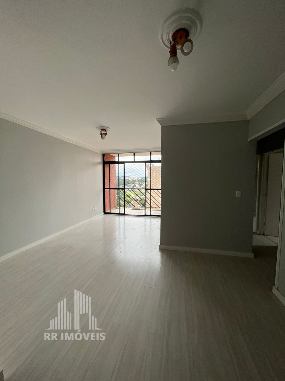 Apartamento à venda com 3 quartos, 77m² - Foto 8