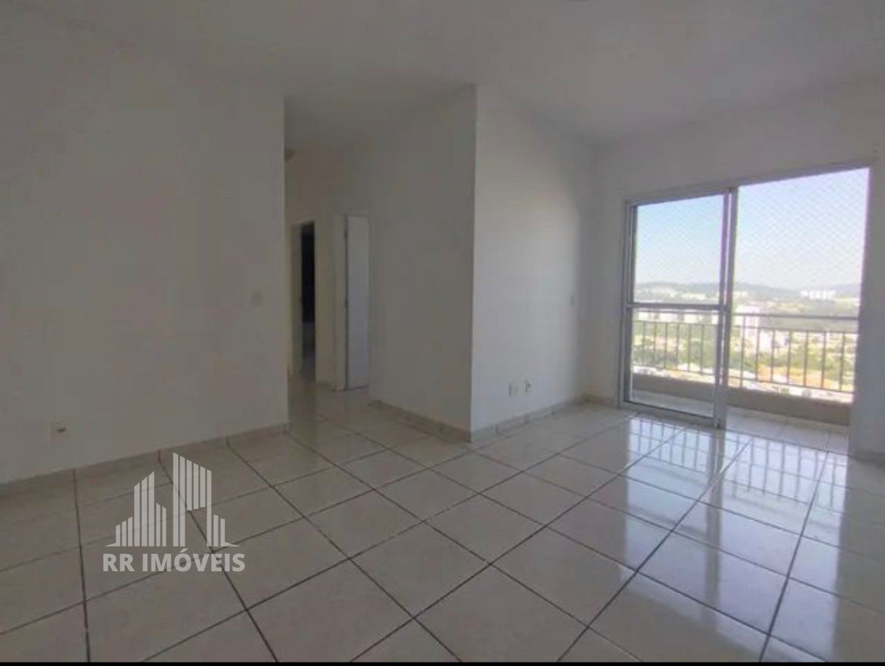 Apartamento à venda com 3 quartos, 69m² - Foto 1