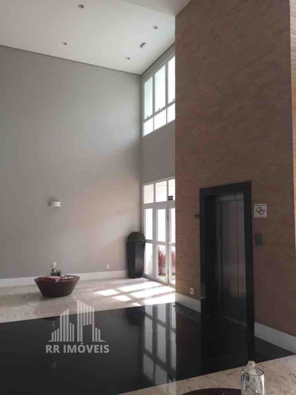 Apartamento à venda com 2 quartos, 107m² - Foto 35