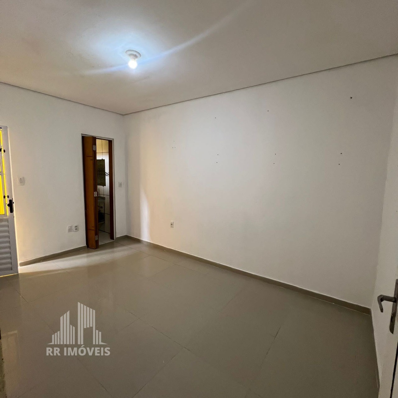 Casa à venda com 2 quartos, 420m² - Foto 6