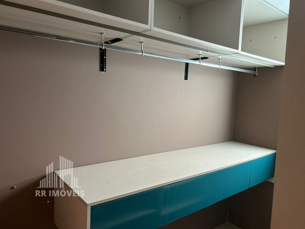 Apartamento à venda com 3 quartos, 94m² - Foto 16