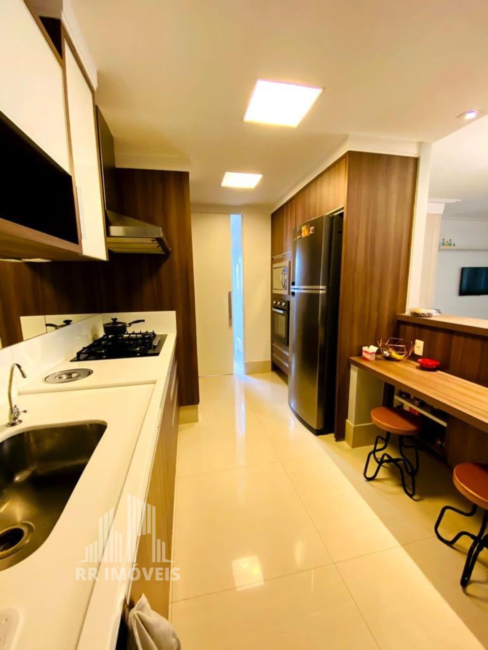 Apartamento à venda com 3 quartos, 110m² - Foto 7