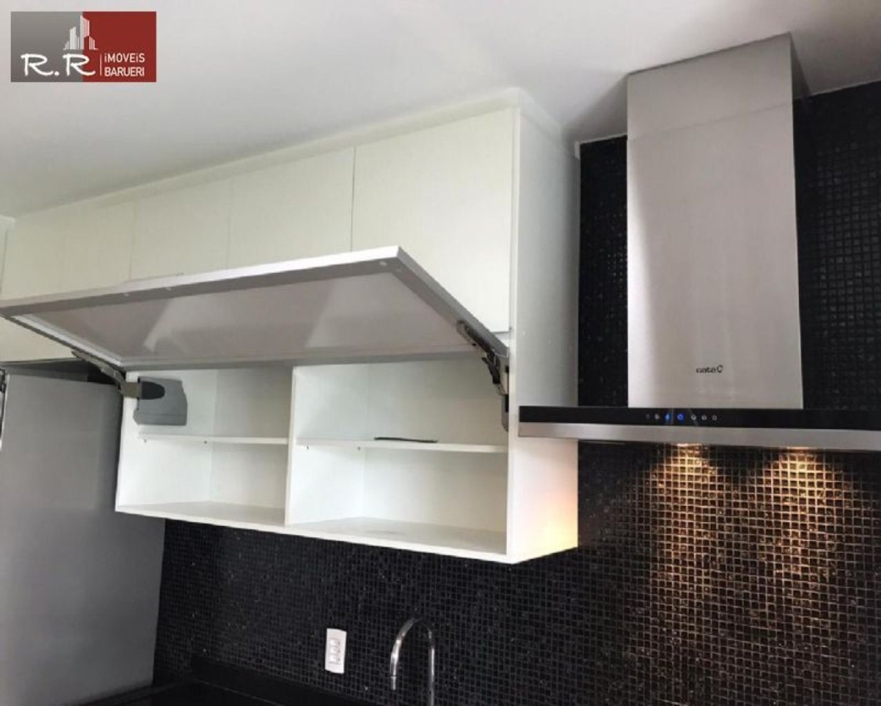 Apartamento à venda com 3 quartos, 94m² - Foto 11