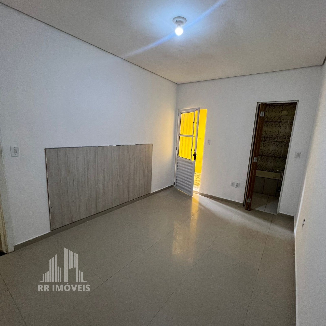 Casa à venda com 2 quartos, 420m² - Foto 8