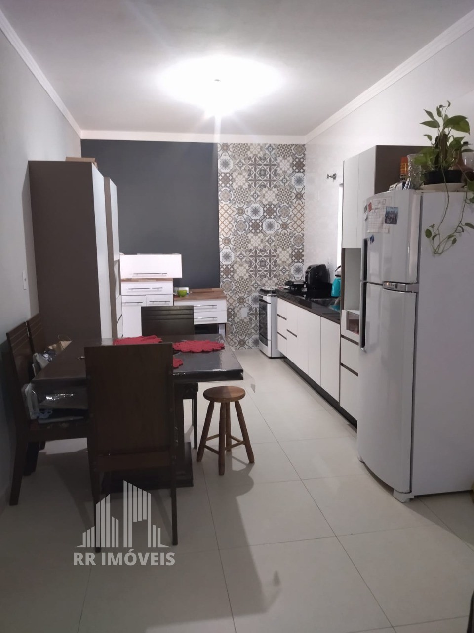 Casa à venda com 2 quartos, 250m² - Foto 3