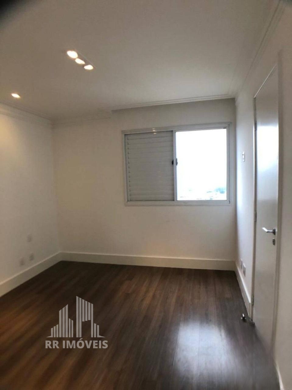 Apartamento à venda com 3 quartos, 165m² - Foto 7