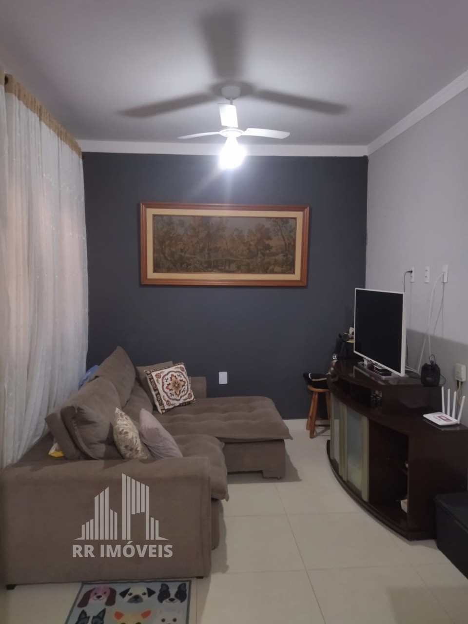 Casa à venda com 2 quartos, 250m² - Foto 1