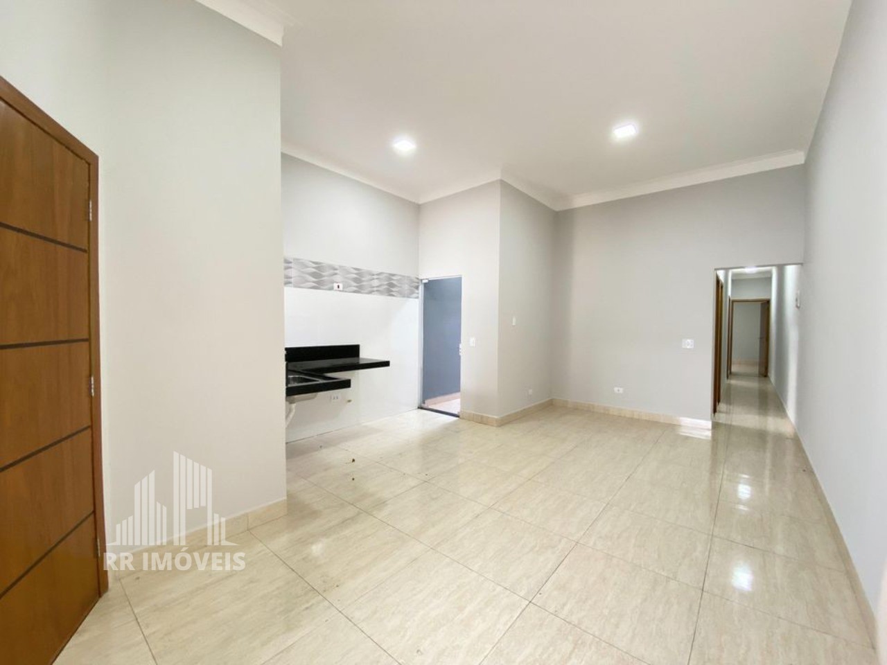 Casa à venda com 3 quartos, 95m² - Foto 2