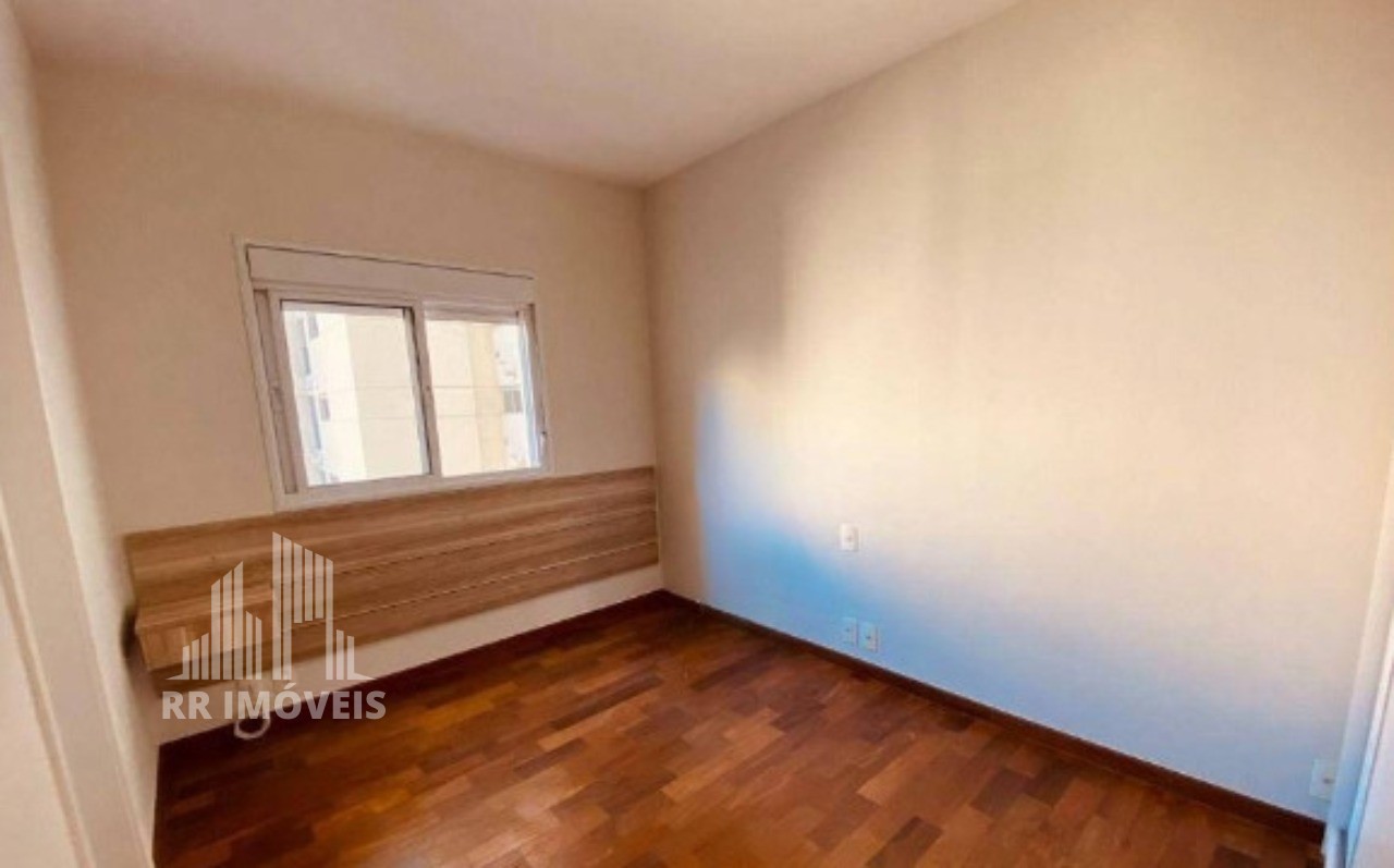 Apartamento à venda com 4 quartos, 212m² - Foto 12