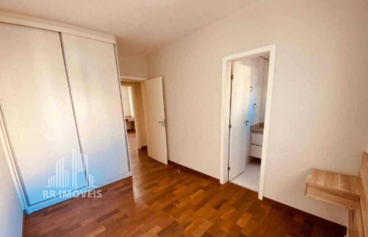 Apartamento à venda com 4 quartos, 212m² - Foto 14