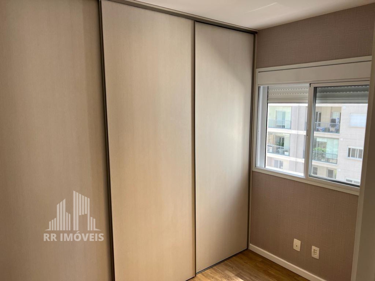 Apartamento à venda com 3 quartos, 73m² - Foto 4