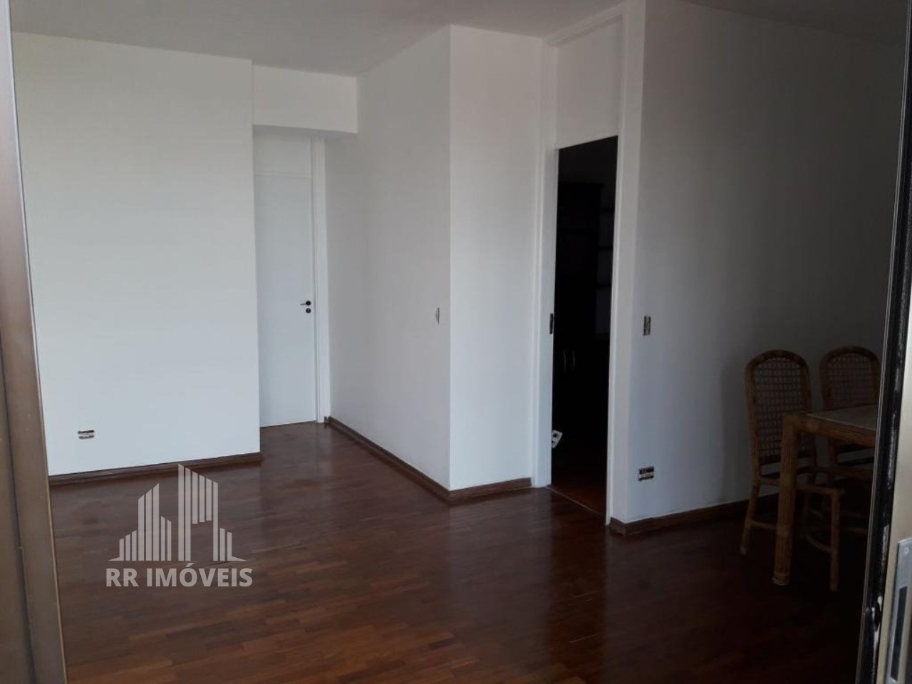 Apartamento para alugar com 3 quartos, 75m² - Foto 4