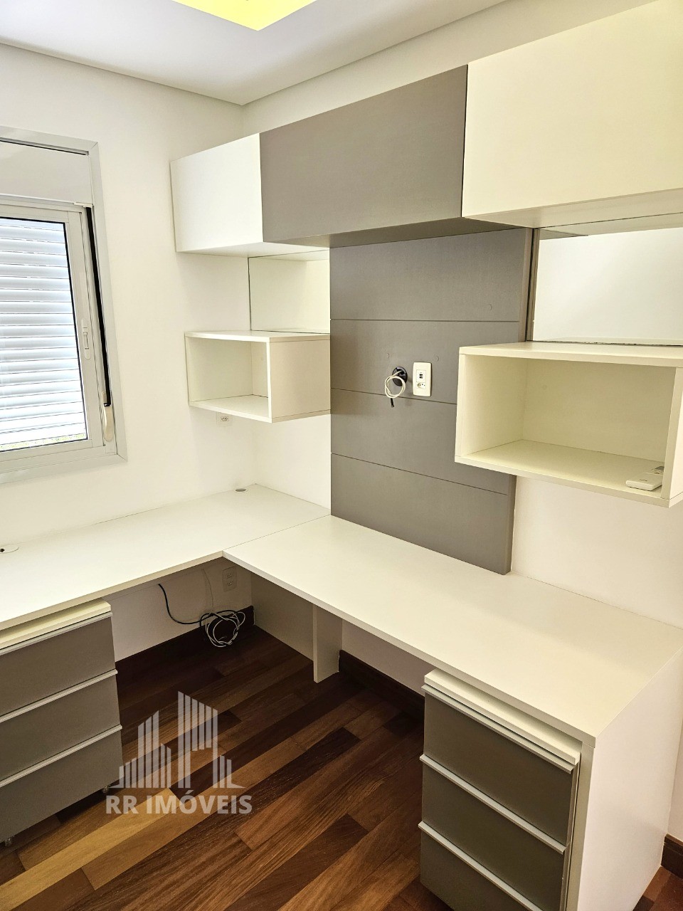 Apartamento à venda com 2 quartos, 75m² - Foto 21