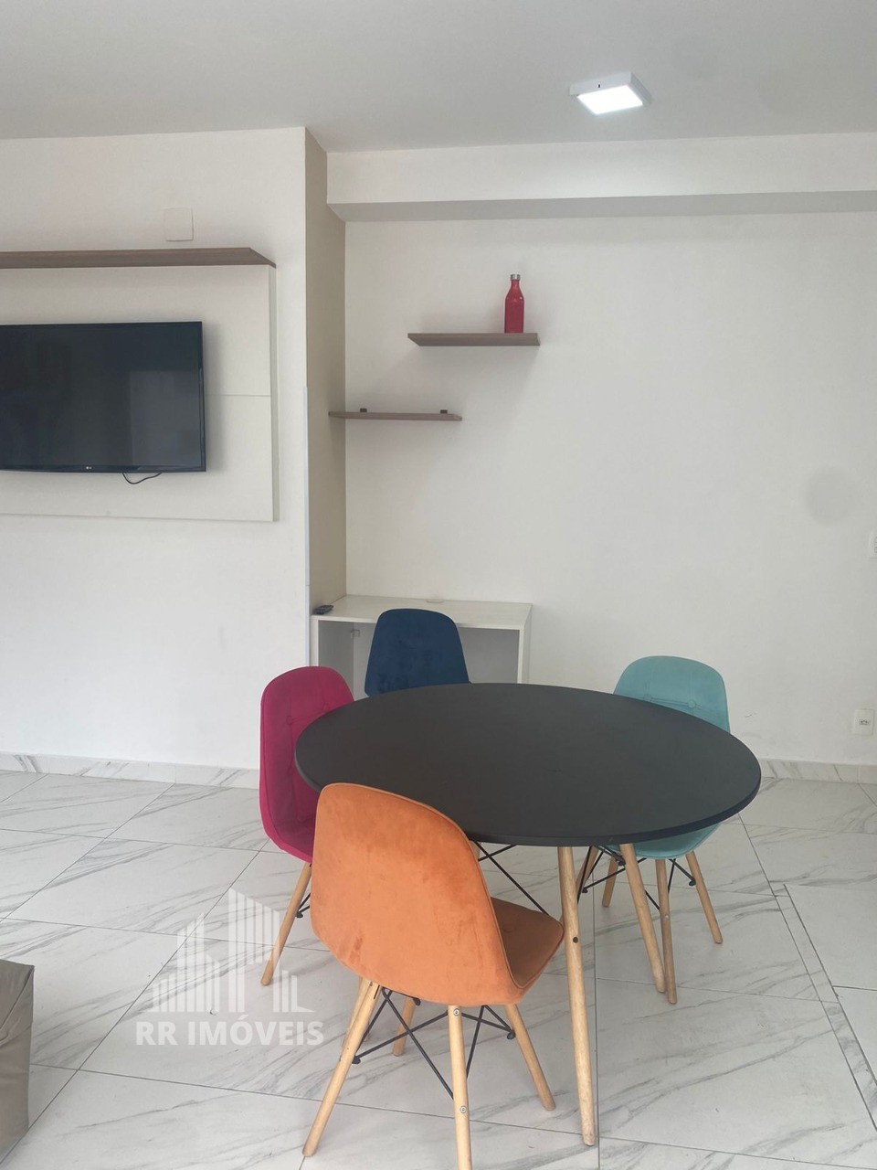 Apartamento à venda com 1 quarto, 47m² - Foto 6