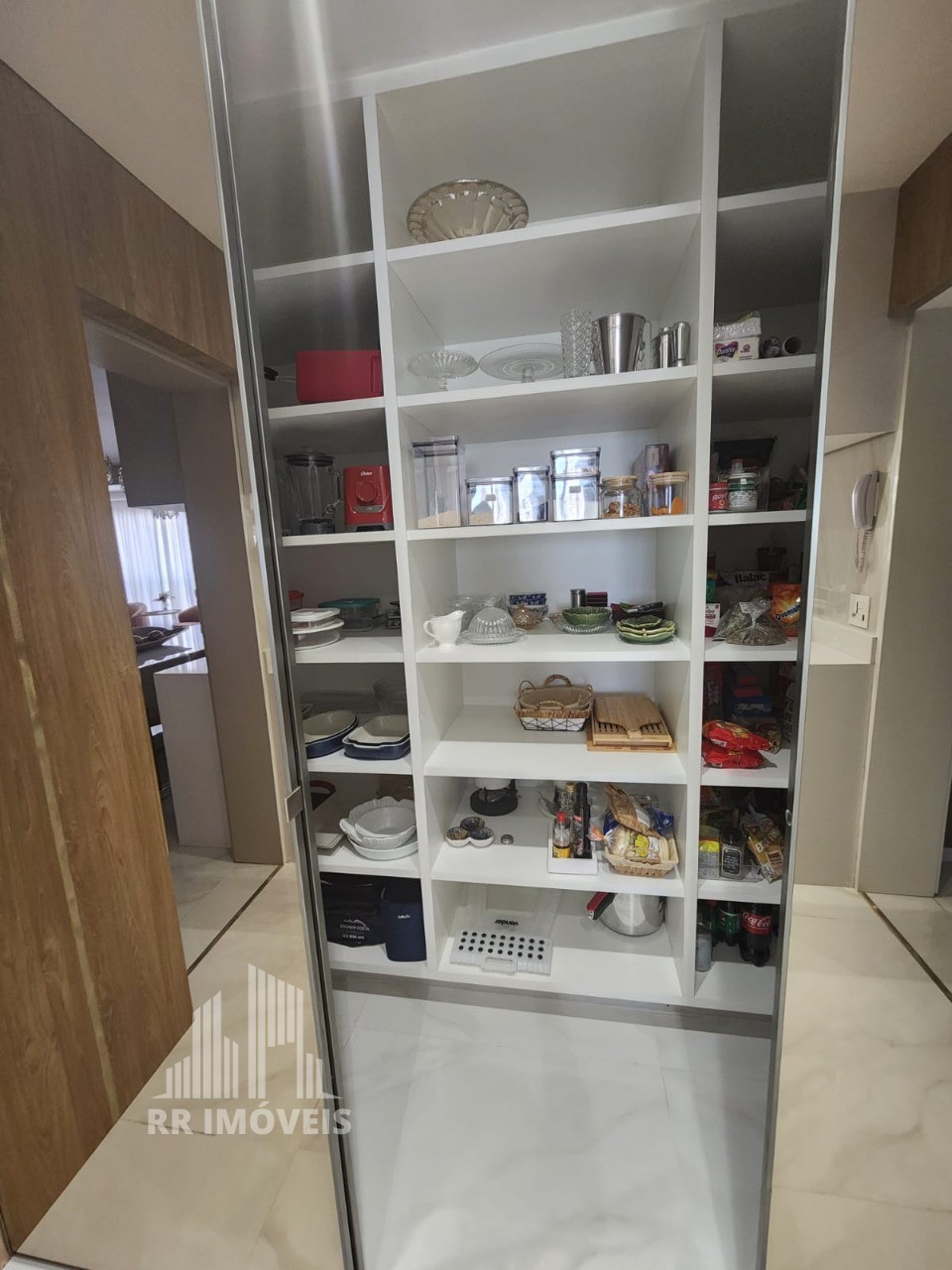 Apartamento à venda com 4 quartos, 228m² - Foto 27