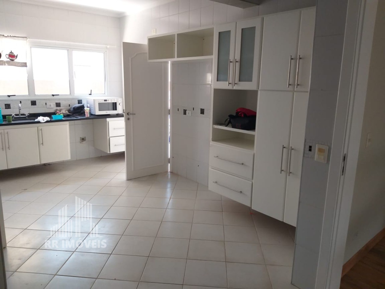 Casa à venda com 4 quartos, 385m² - Foto 8