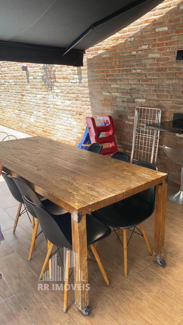 Casa à venda com 3 quartos, 300m² - Foto 11