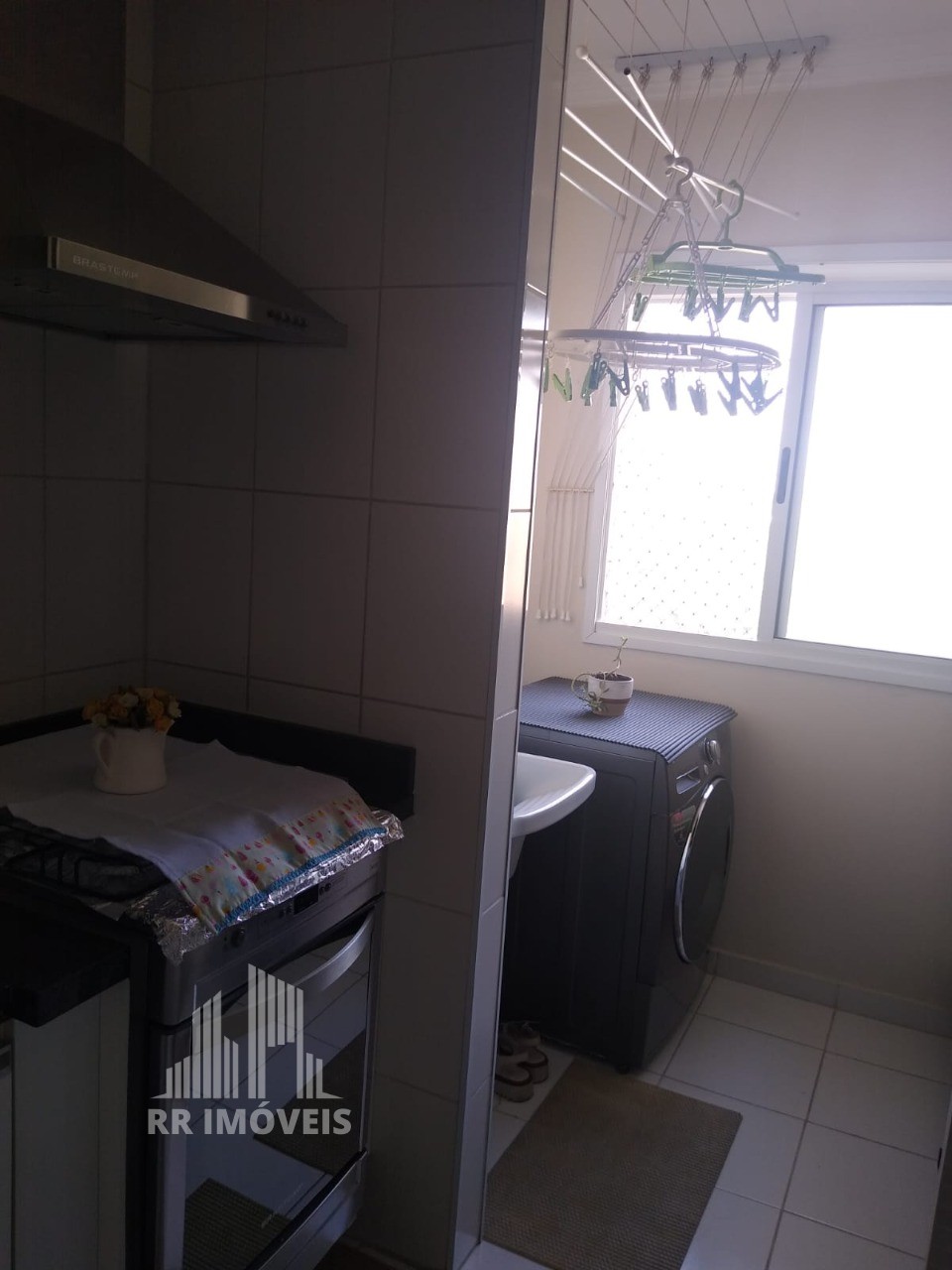 Apartamento à venda com 2 quartos, 72m² - Foto 4