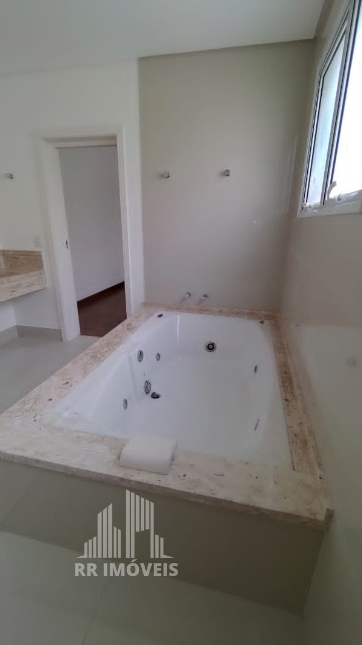 Casa à venda com 4 quartos, 430m² - Foto 17