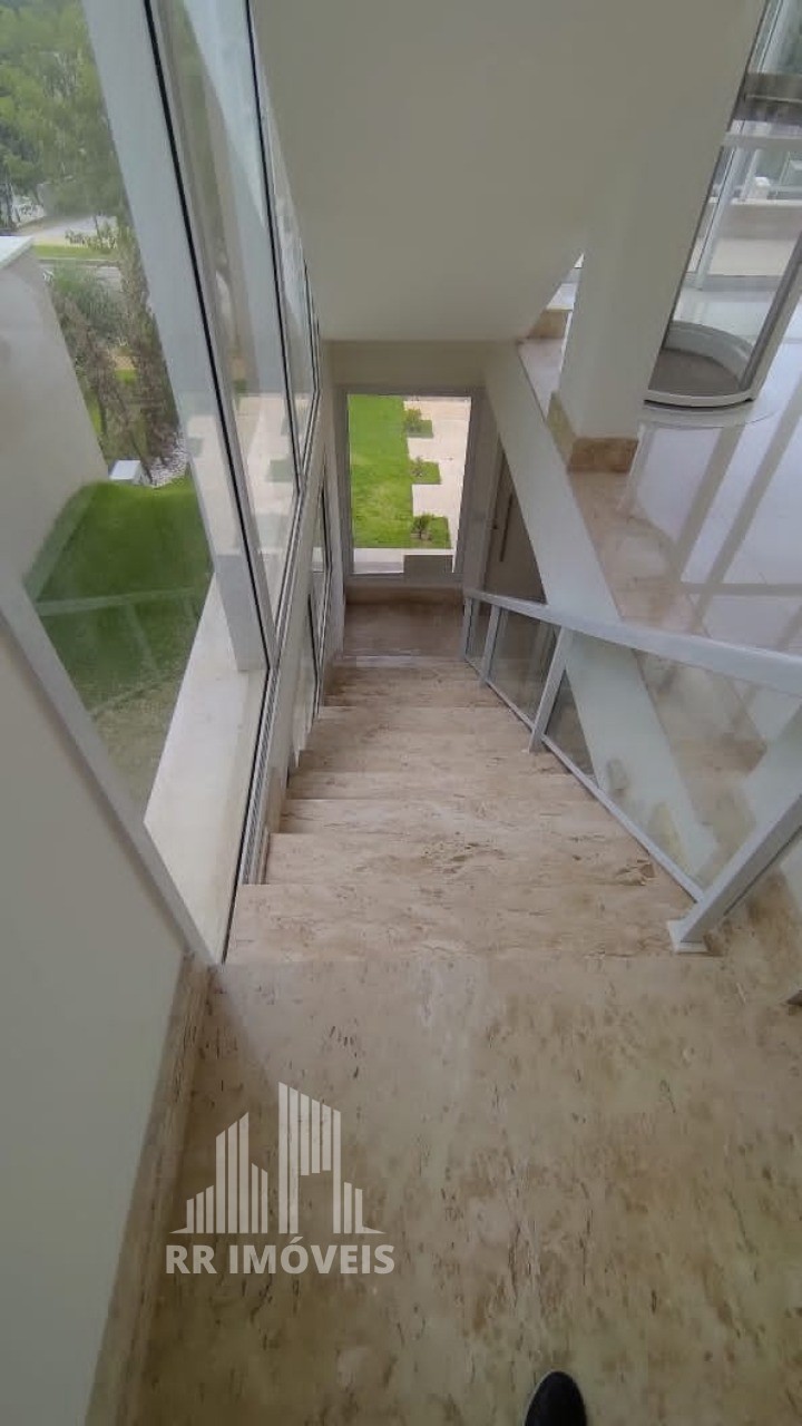 Casa à venda com 4 quartos, 430m² - Foto 10